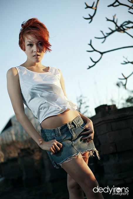 Female model photo shoot of Sita_Siezee