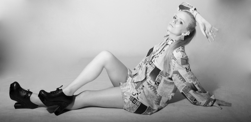 Female model photo shoot of Amy Rance