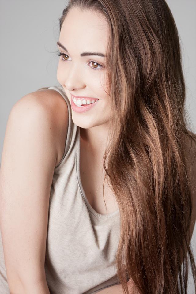 Female model photo shoot of ReganBarwick