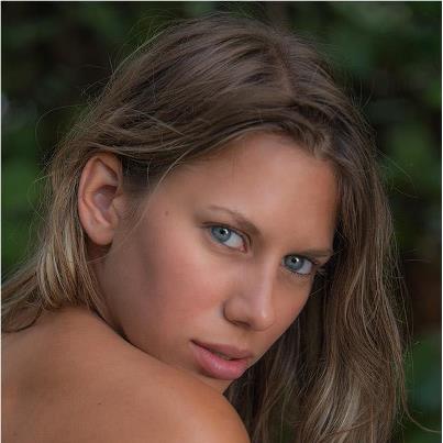 Female model photo shoot of Janet Fray by Leo Reinfeld