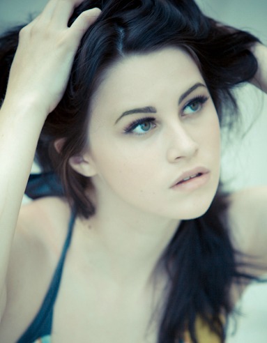 Female model photo shoot of Ida Vosovic