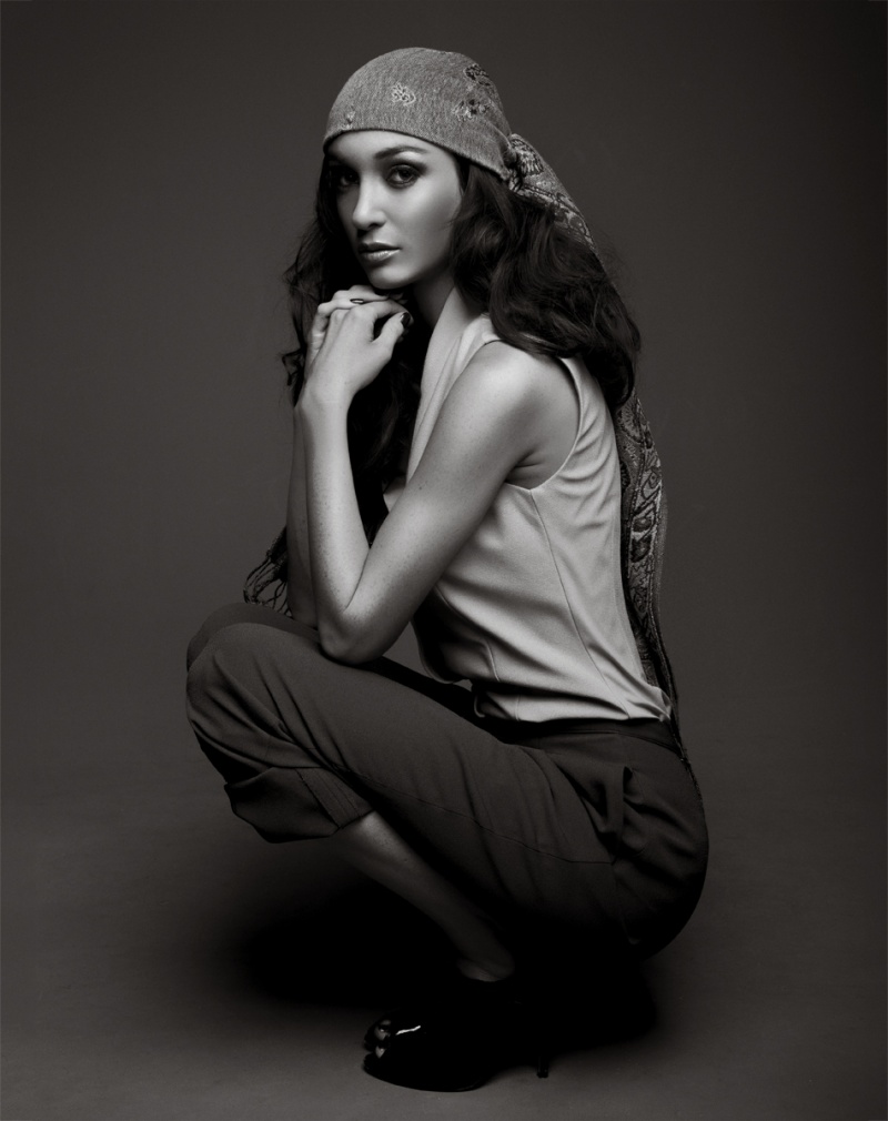 Female model photo shoot of Ali Pavlinovich