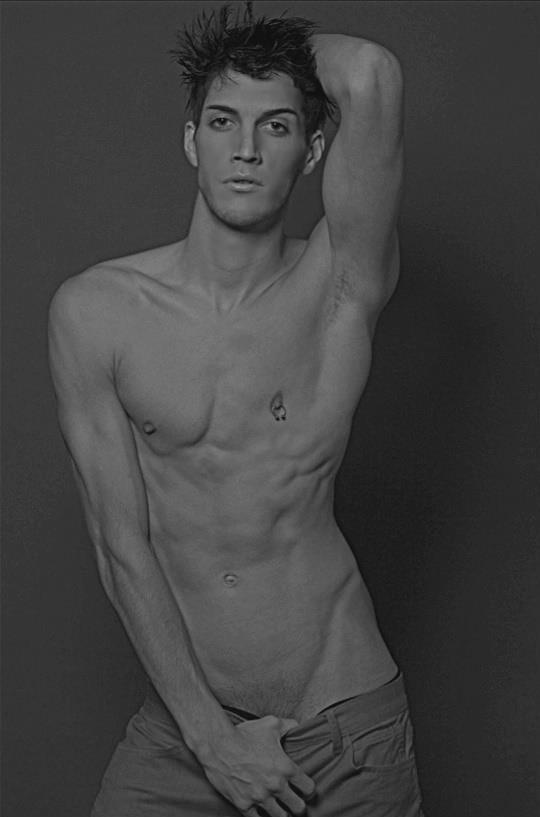 Male model photo shoot of Bradlee Aylward