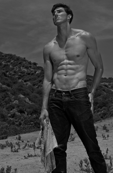 Male model photo shoot of Gabe Kimpson
