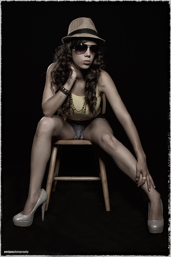 Female model photo shoot of Kadii by Enrique Photography