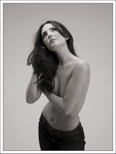 Female model photo shoot of Dani Conway