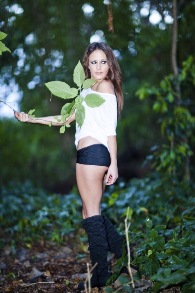 Female model photo shoot of Amanda Quintana