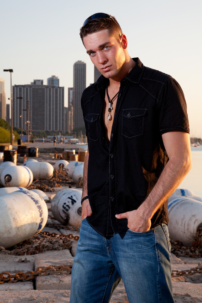 Male model photo shoot of Zach Almeter in Chicago