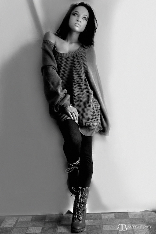 Female model photo shoot of Isabella Ruiz