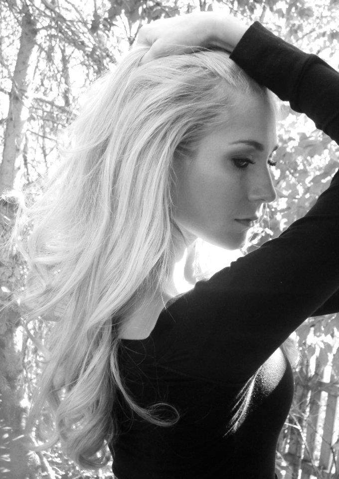 Female model photo shoot of Jenna Lauren Strobel
