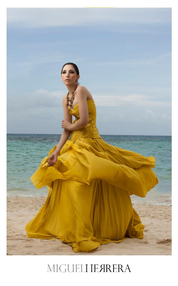 Female model photo shoot of Valeria Lobato in Playa del Carmen