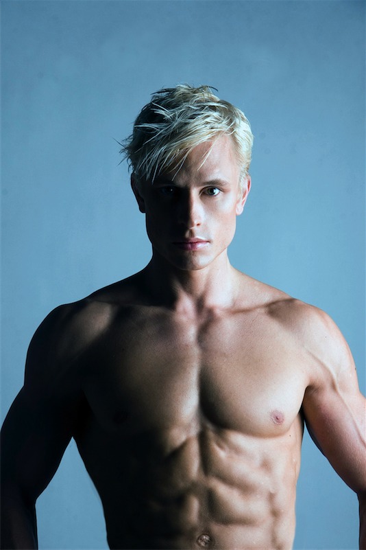 Male model photo shoot of Ulf Hampus Jansson