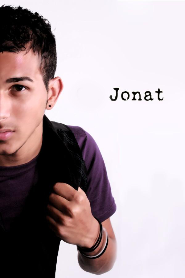 Male model photo shoot of Jonat Binx