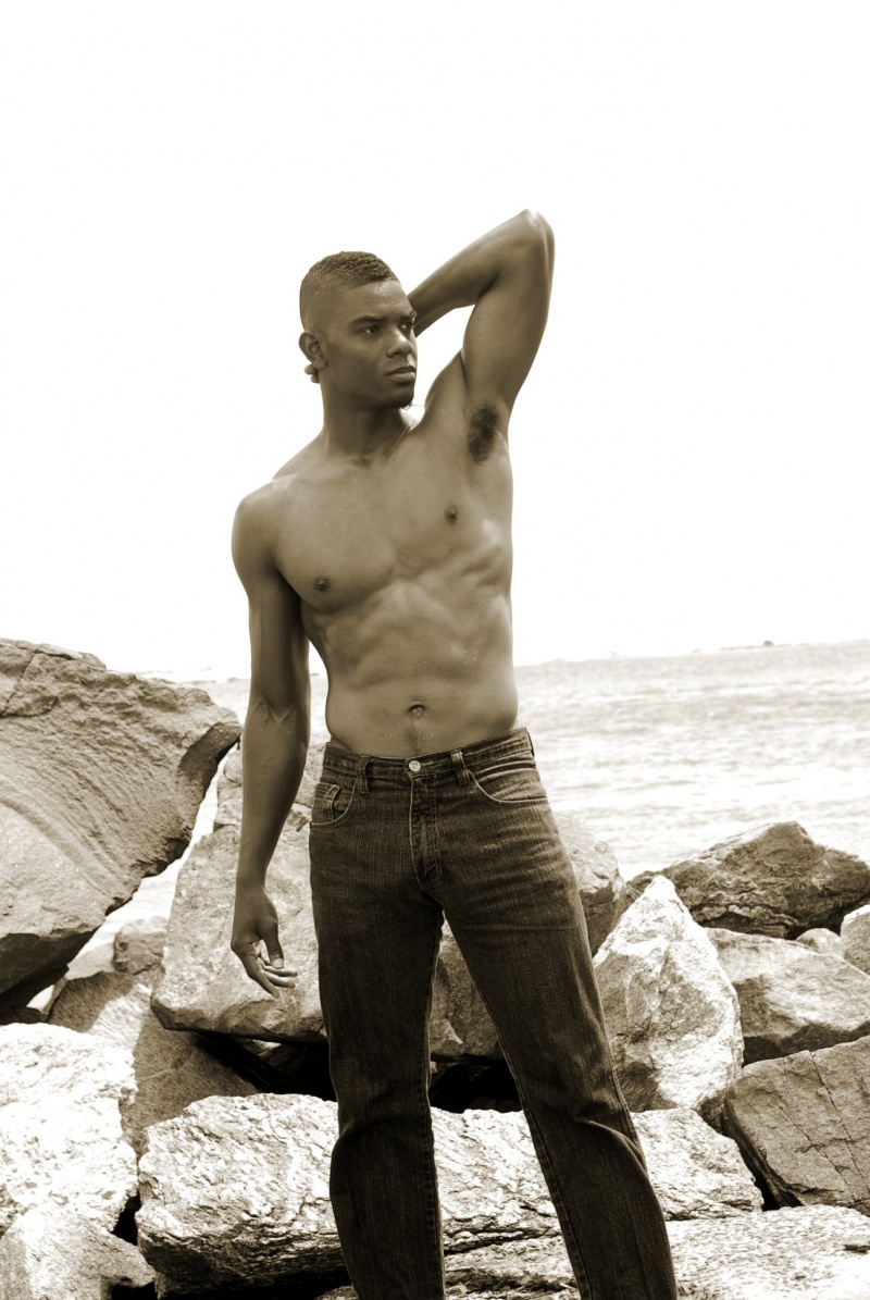 Male model photo shoot of Nicholas Tyson