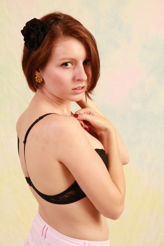 Female model photo shoot of Nicole Pilkington