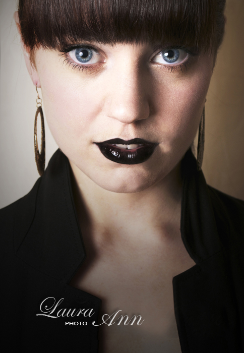 Female model photo shoot of Amy Naughalty