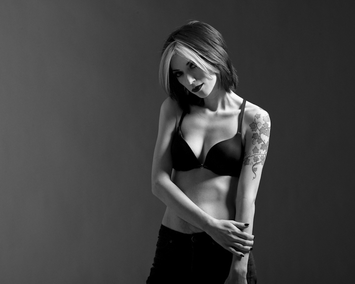 Female model photo shoot of Ruby Astell