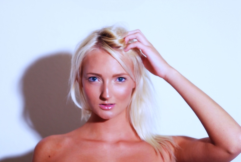 Female model photo shoot of Jacky Hall