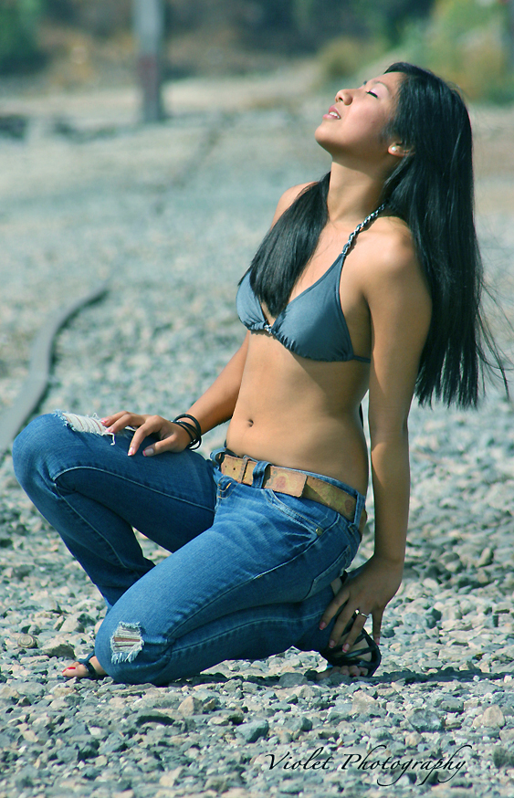 Female model photo shoot of Kat D.