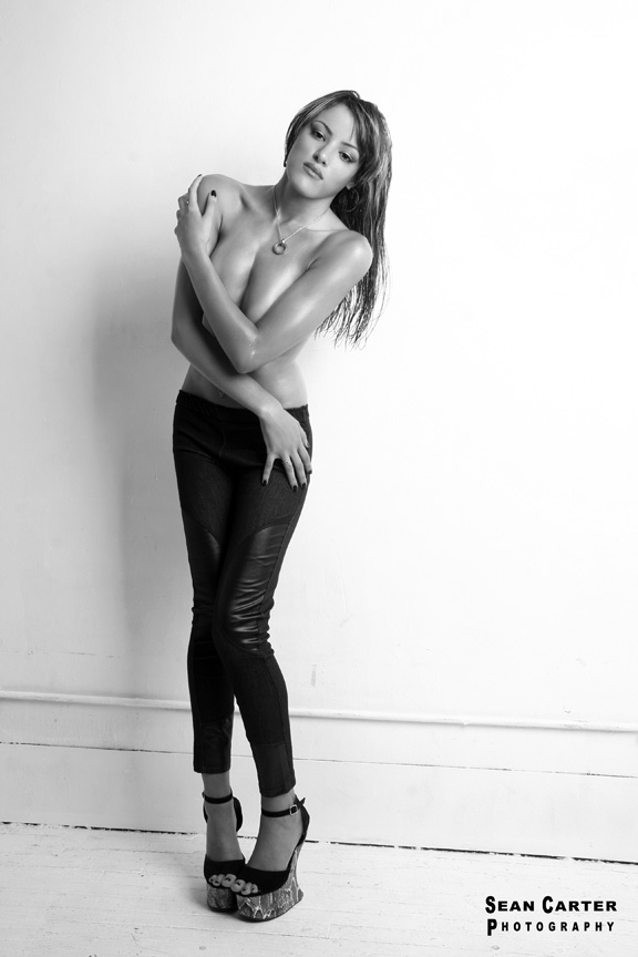 Female model photo shoot of iFUSeekJazzi by Sean Carter Photography