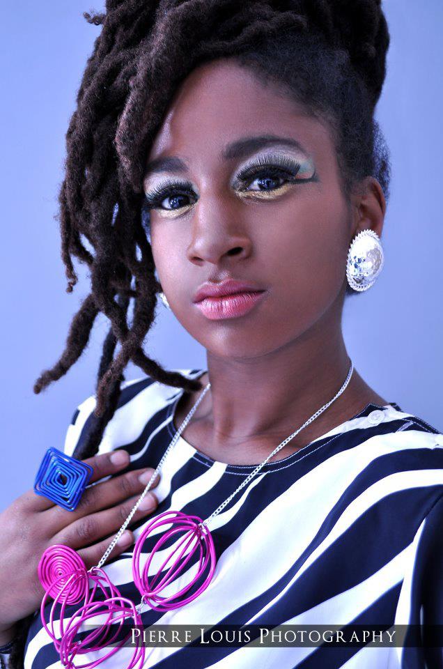 Female model photo shoot of De Jah Menen