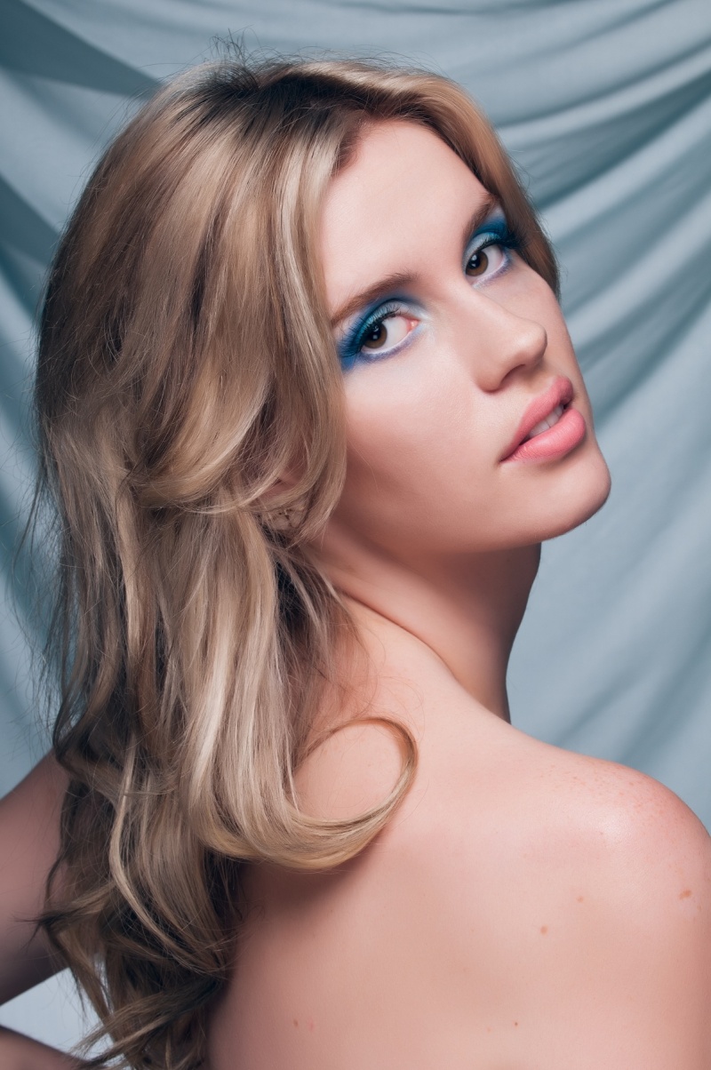 Female model photo shoot of Ashley Burke Makeup  and Jessica_Jade10 by Matthew Furtado in Toronto, Ontario