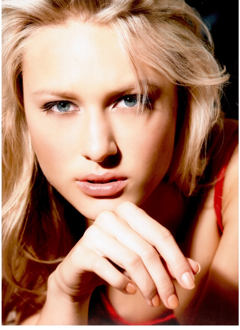 Female model photo shoot of Kris Erin Beauty
