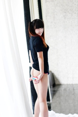 Female model photo shoot of Xiaochong