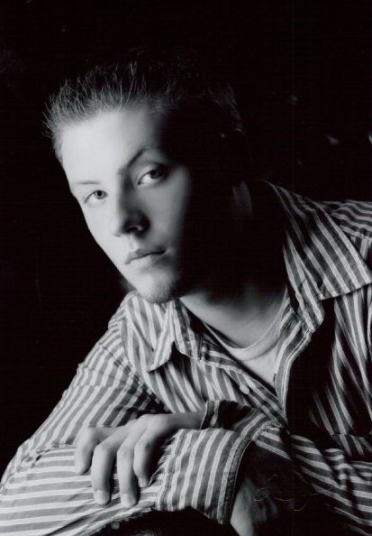 Male model photo shoot of Austin Broadrick