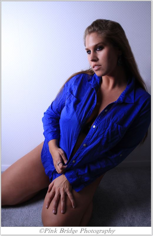 Female model photo shoot of XxMolotov_CocktailxX