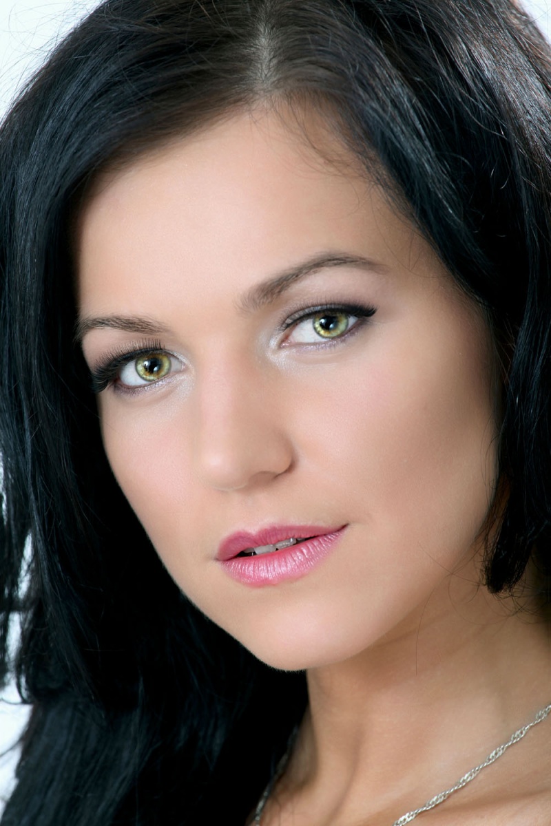 Female model photo shoot of Christine Ryan Makeup