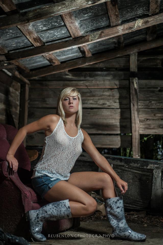 Female model photo shoot of kaybrown