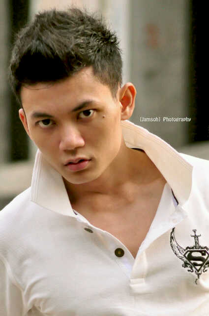 Male model photo shoot of Reza Fanani in Jakarta