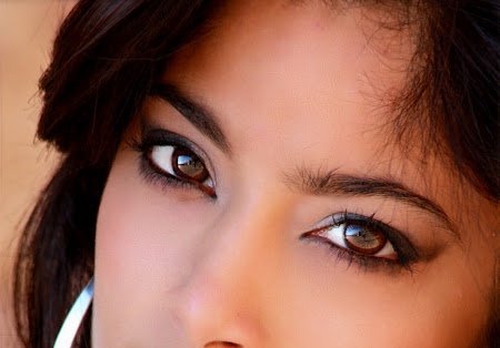 Female model photo shoot of Aileen Diaz