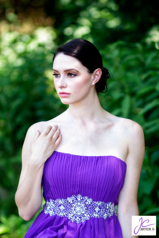 Female model photo shoot of Lindsay Lou by JanC Photography