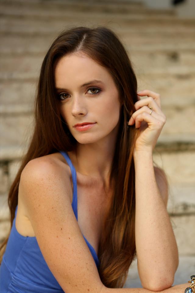 Female model photo shoot of Jessie Allen
