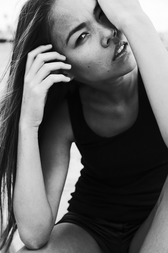 Female model photo shoot of Marcie Cobbaert