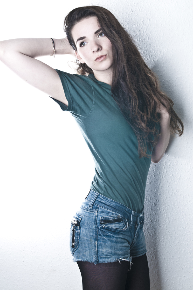 Female model photo shoot of Ruby Birks