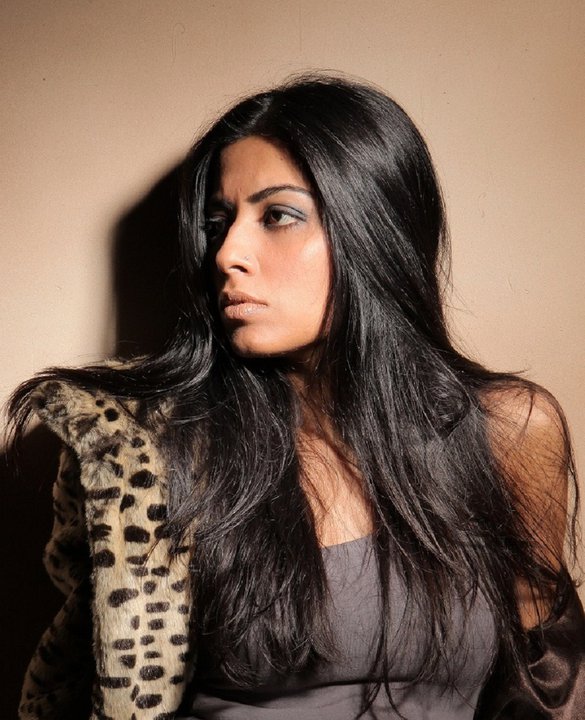Female model photo shoot of Fatima Bokhari