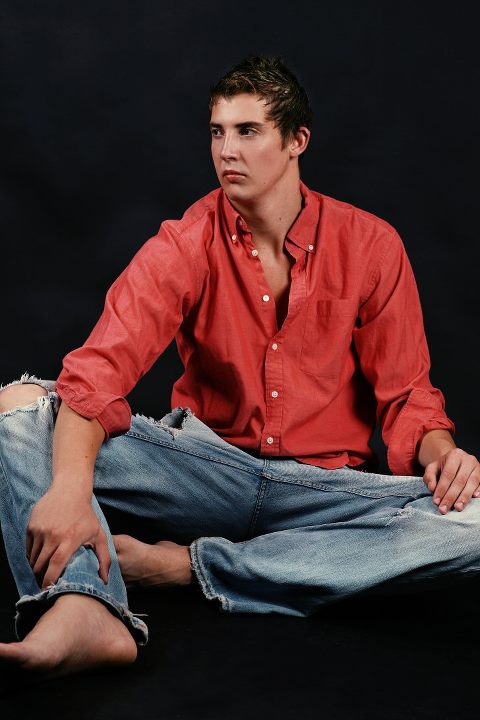 Male model photo shoot of Timothy Barnett