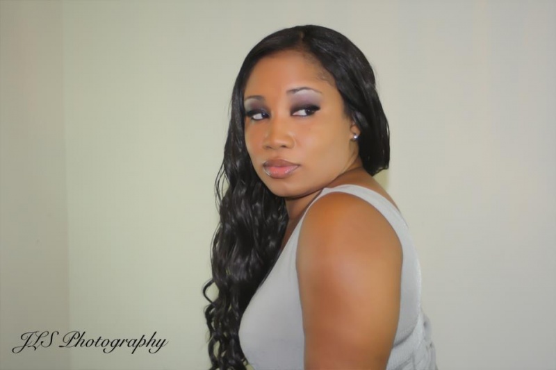 Female model photo shoot of Renee Dior by Curly Vicky