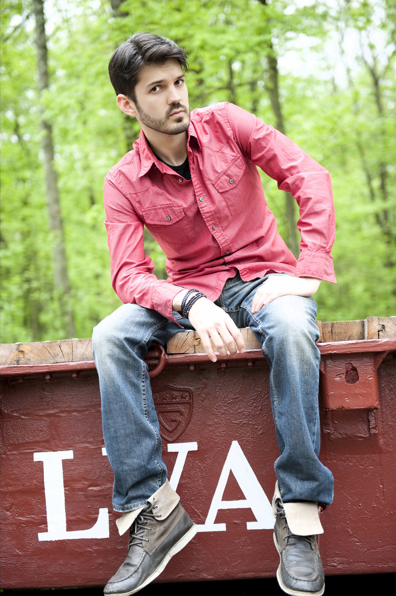 Male model photo shoot of Kevin Duffin