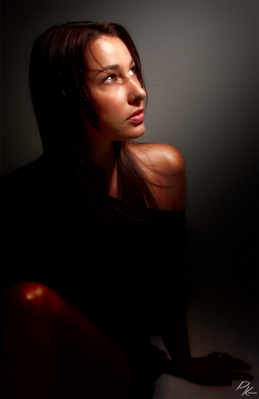 Female model photo shoot of SummerDawn05 by RickyrkPhoto