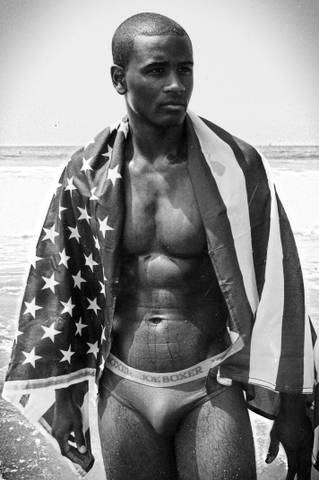 Male model photo shoot of Jeremy L Jackson in Santa Monica Beach