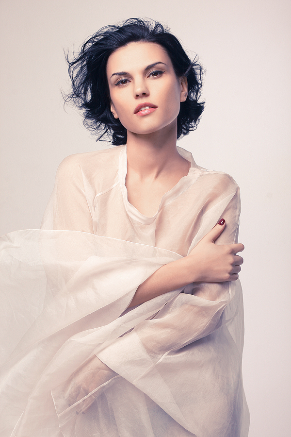 Female model photo shoot of Elena Emelyanova