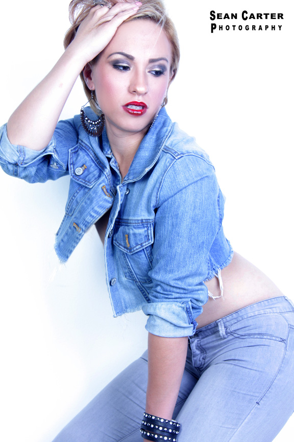 Female model photo shoot of Bianca Becerra