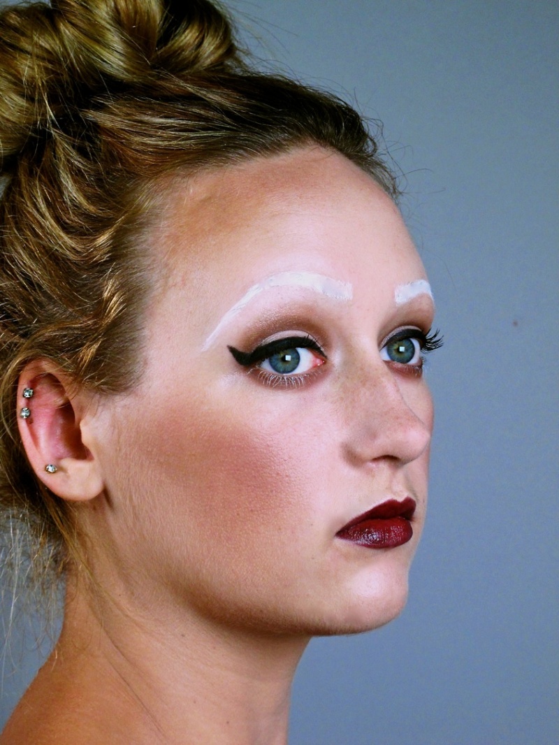 Female model photo shoot of Erica M makeup