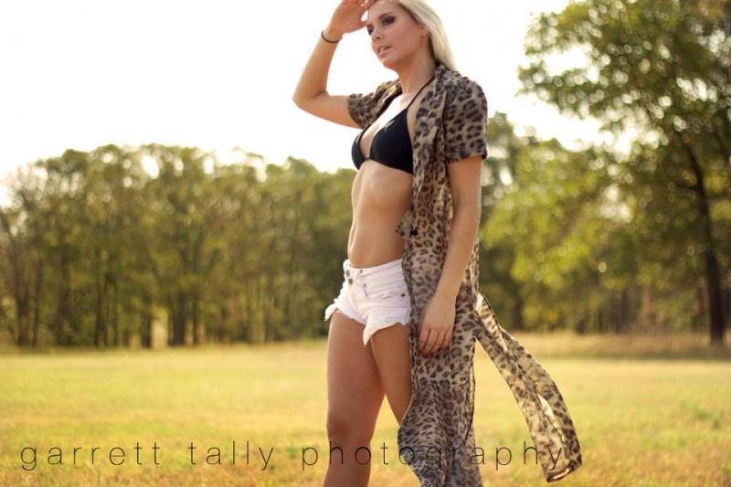 Female model photo shoot of Ashley Rose hill