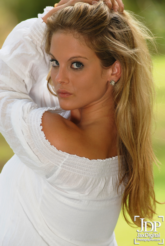 Female model photo shoot of DesireeLynnC by JaxDigitalPhotographer