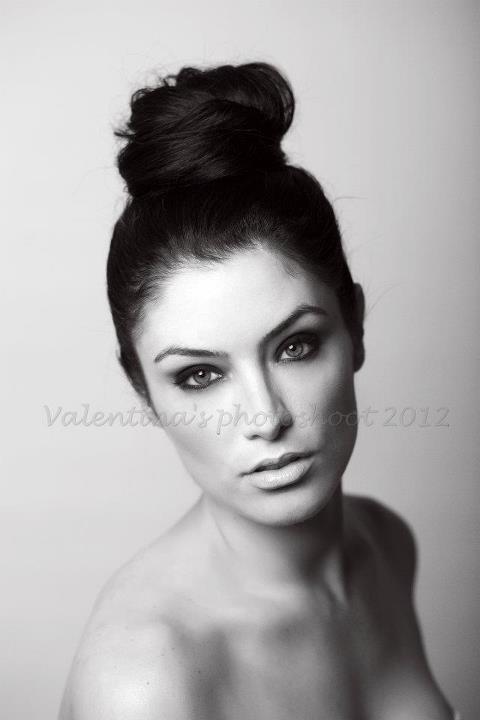 Female model photo shoot of Bili Valentina
